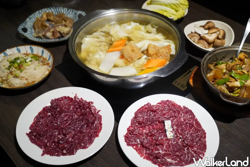 ▲「牛老總涮牛肉」1680元雙人套餐具高人氣，部分餐點可補差額換其他品項。（攝影：楊婷雅）