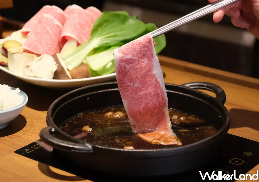 ▲牛喜主打平價一人壽喜燒。(攝影：鄭雅之)