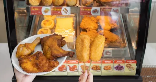 7-11巨無霸雞排開賣！270克重量級大雞排8門市搶先賣，再吃7-11番茄醬爆汁熱狗。