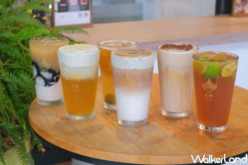 ▲香草籽、柚香、芝麻、奧利奧與提拉米蘇奶蓋飲品，搭配台灣高品質茶底，每一口都充滿甜蜜層次（攝影：張人尹）