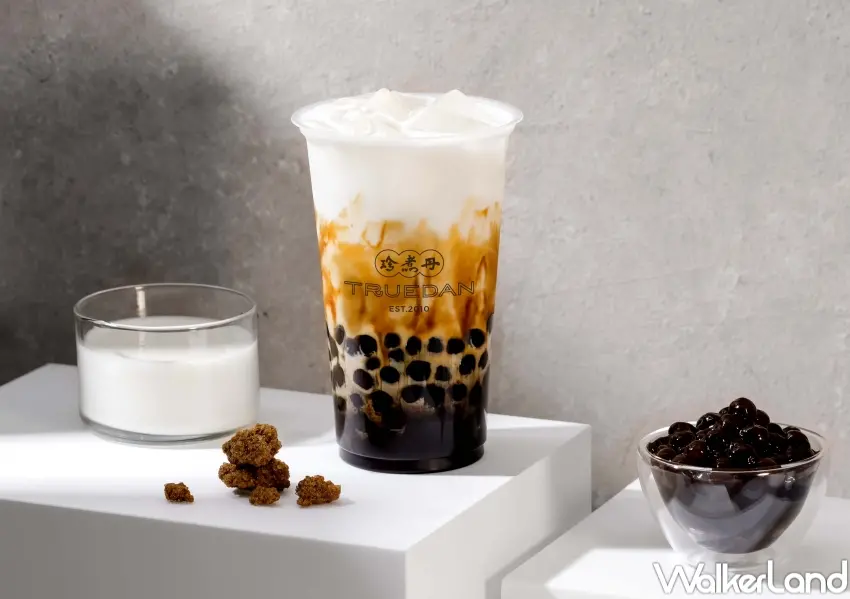 ▲珍煮丹迎來17週年,推出三天限定買一送一活動,集結黑糖珍珠鮮奶、黑糖檸檬冬瓜與煮母奶茶陪粉絲過生日。