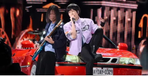 看完五月天走不出來！vivo X300 Pro演唱會神機實測，2億超長焦把感動帶回家。