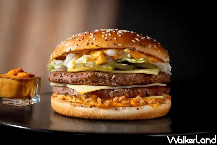 ▲麥當勞Big Arch霸牛堡套餐期間加碼,搭配麥克鷄塊更有份量感。