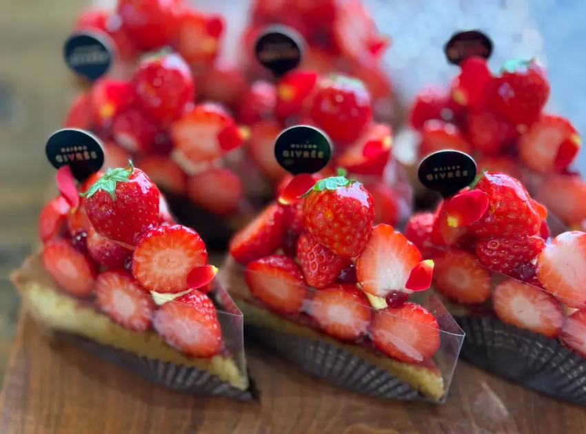 ▲草莓祭要來點視覺與味覺雙重享受的夢幻甜點。