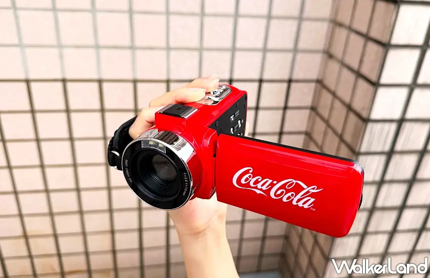 ▲最受矚目的就是搭上Y2K熱潮的「可口可樂復古潮攝影機」圖／可口可樂提供；窩客島整理