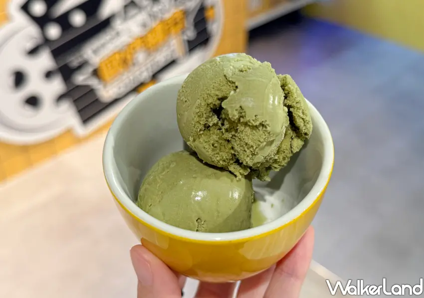 ▲雞湯大叔推出自製「開心果冰淇淋」可無限吃到飽。(攝影:鄭雅之)