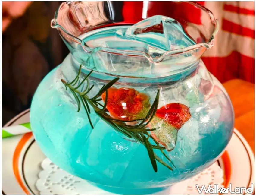 ▲「金魚の物語水蜜桃柑橘氣泡」為「RanGerハス」人氣飲品之一。（美食好芃友提供）