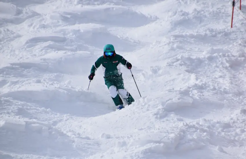 ▲成人和銀髮族的一日券在首滑期間為5000日圓，比正常價格更優惠。
