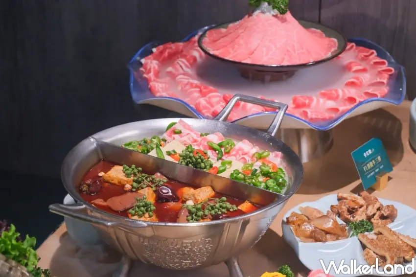 ▲青花驕海陸驕宴四人套餐主打雙鍋配置，結合海鮮拼盤與F1日本國產牛，適合多人聚餐。（攝影：張人尹）