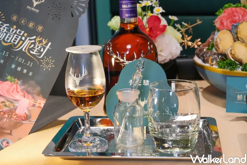 ▲信義A11青花驕1/7至1/11點海陸驕宴四人套餐，每桌可免費體驗大摩威士忌搭餐組合。（攝影：張人尹）