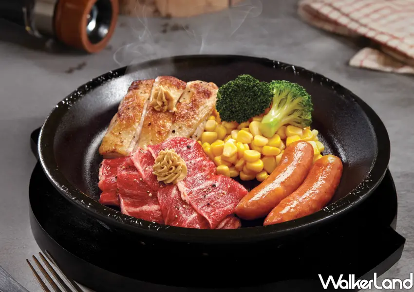 ▲胡椒廚房「豪華三拼」一次吃到三種不同肉類。