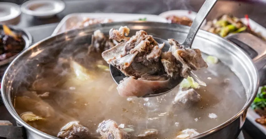 桃園羊肉爐7大推薦！最難訂位羊肉爐名店、580元羊肉爐吃到飽，冬天桃園羊肉爐全要吃。