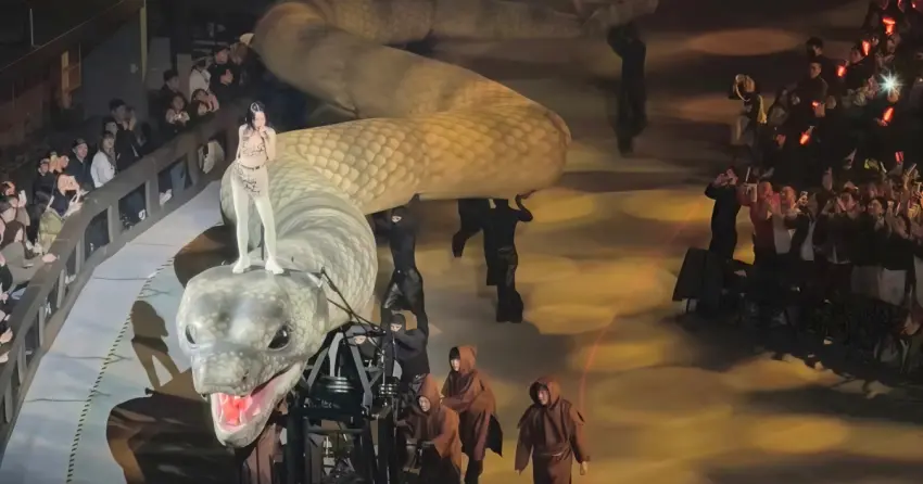 大巨蛋看台超清楚！vivo X300 pro搭長焦增距鏡，蔡依林演唱會望遠鏡超清晰。