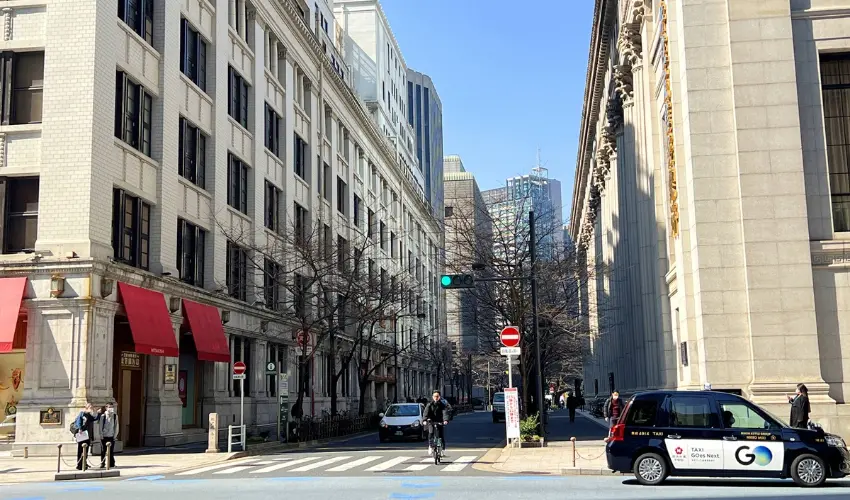 ▲在這裡真正重要的從來不是一時的獲利，而是資金能不能周轉、交易能不能平安、人與人之間的信用能不能成立。