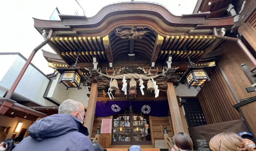 ▲參拜小網神社不需要挑特別的吉日，也不需要準備盛大的願望，參拜流程與一般神社相同。