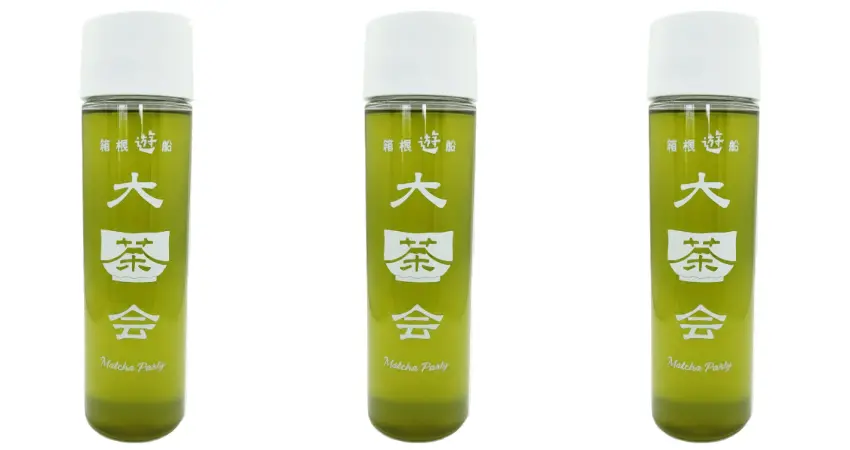 ▲坐遊船想喝飲料，可以考慮購買這罐綠茶。