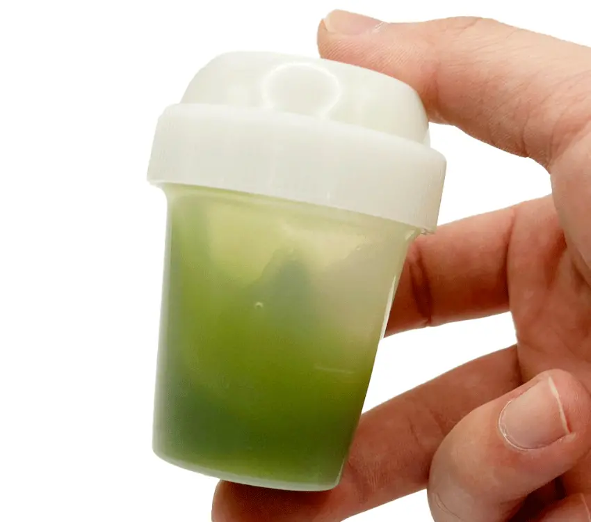 ▲600日圓就能以搖晃的方式製作抹茶。