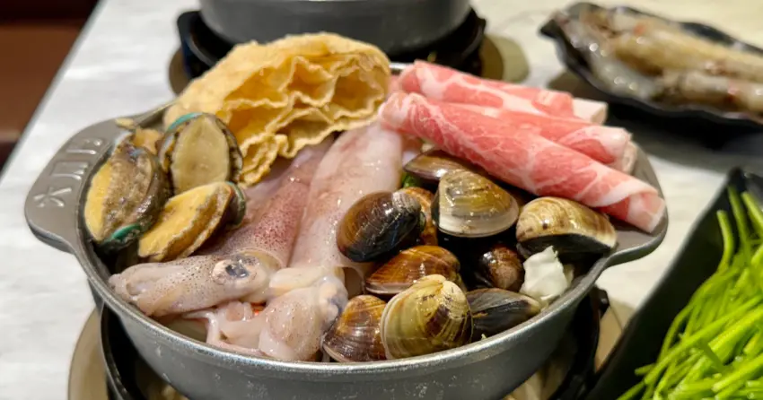 170元小火鍋吃到飽買一送一！六扇門中正紀念堂插旗，豆花 咖哩飯吃到飽。