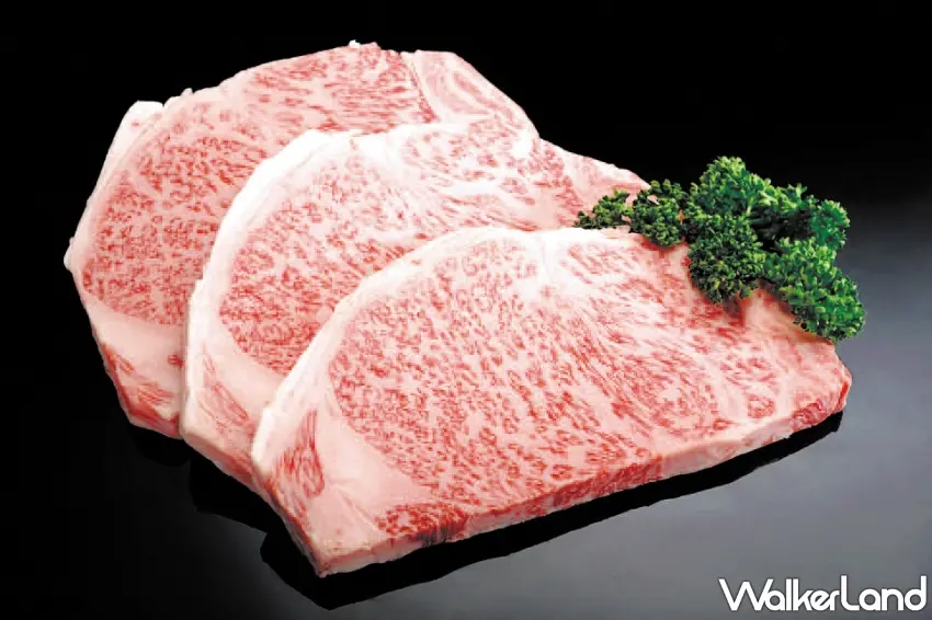 ▲JR東日本大飯店台北即日起引進日本福井縣珍稀食材「三星若狹牛」,油花如雪花般細緻。圖/JR東日本大飯店台北提供;窩客島整理