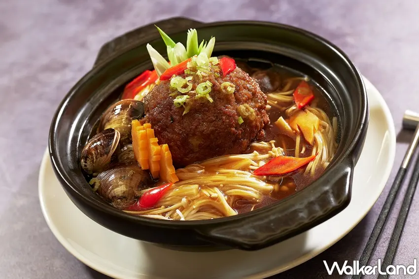 ▲凱華樓中華料理「砂鍋紅油和牛獅子頭」以辛香紅油襯托牛肉甜潤,風味獨特。圖/JR東日本大飯店台北提供;窩客島整理