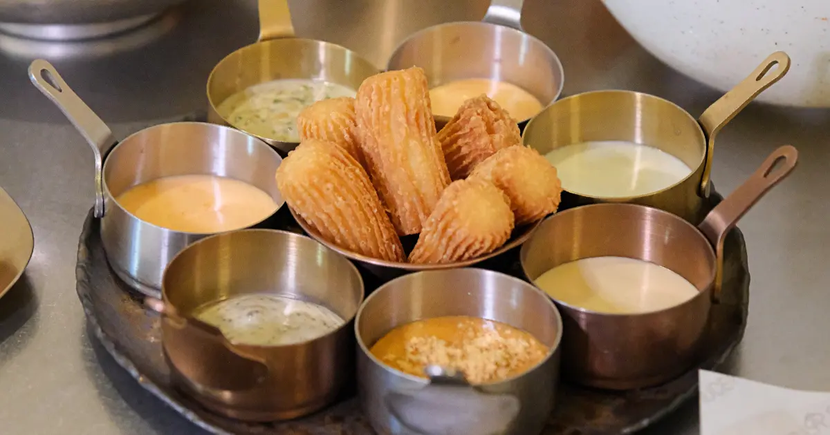 新開松菸餐酒館！WHAT’S LA SAUCE神級沾醬11款任選，沾薯條 吉拿棒都推。