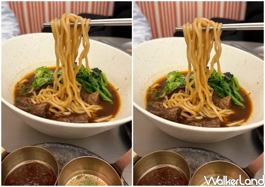 ▲WHAT’S LA SAUCE「WLS 牛肉麵」附上花椒粉、秘製川香辣椒醬等四款調味。(攝影：鄭雅之)