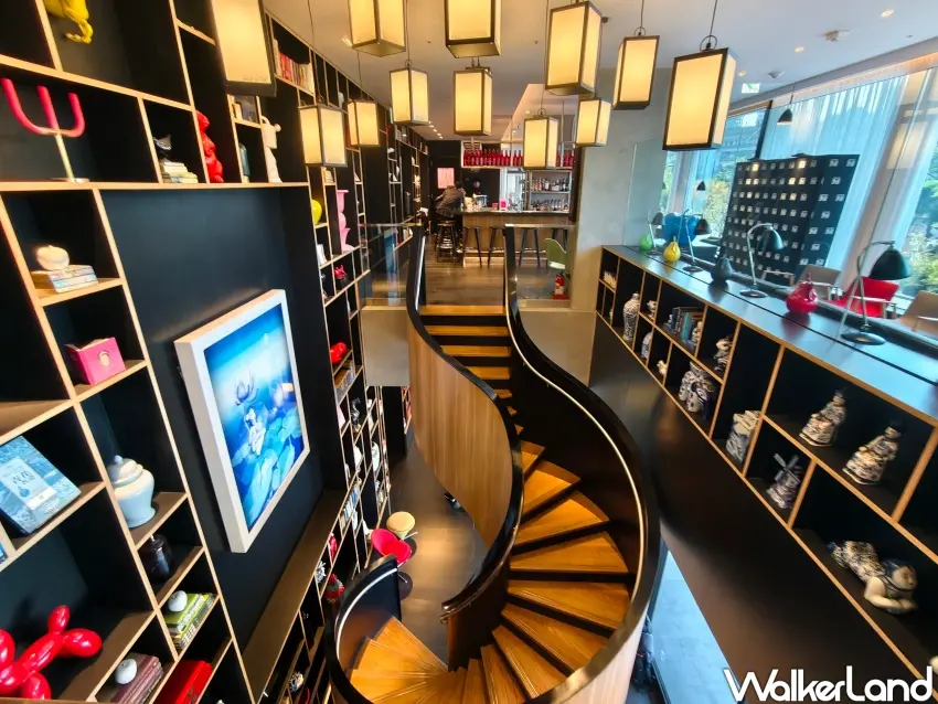 ▲「台北北門市民酒店citizenM 」公共空間是許多旅人打卡熱點。（攝影：楊婷雅）