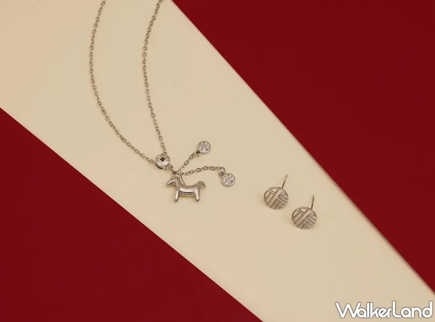 ▲新春選品_vacanza 以「把金緻戴進日常」為概念，將低調奢華融入日常穿搭。圖／vacanza提供；窩客島整理