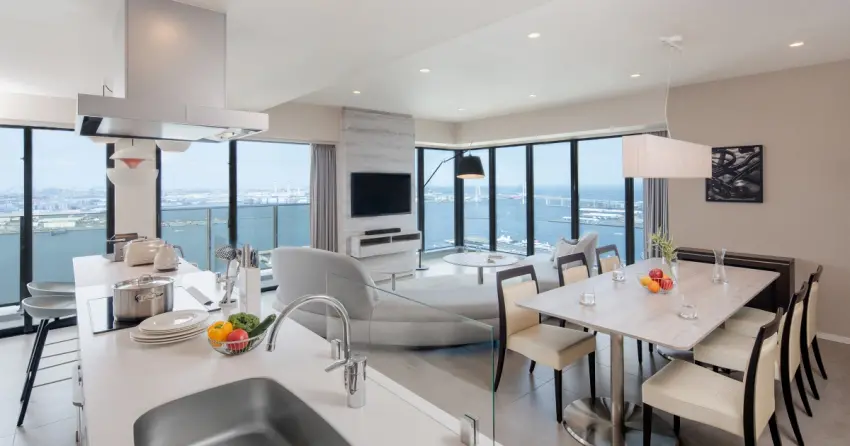 星野集團首間公寓式飯店！OMO5橫濱馬車道2026年開幕，全房型配廚房、154公尺高空擁抱橫濱夜景。