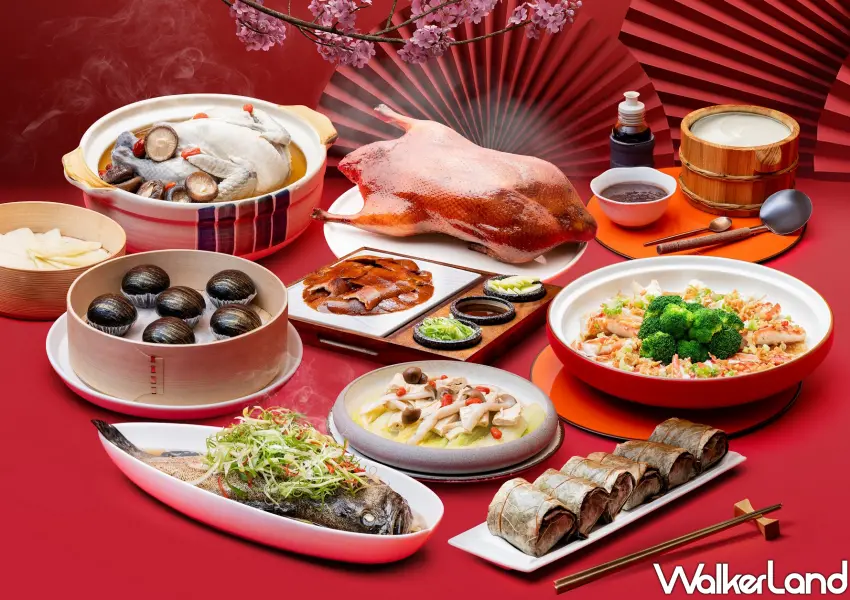 ▲小家庭建議訂「上菜 片皮鴨專賣店」，烤櫻桃片皮鴨為主打，再搭配多道經典菜，整套售價7,288元。