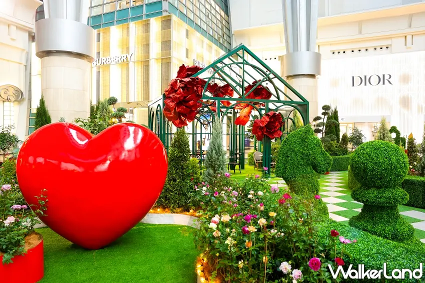 ▲花園內運用檀香柏、銀針柏與超過10種珍稀玫瑰品種交織，營造出層次豐富的歐式庭院氛圍，每個角度都充滿細膩的春日氣息。圖／台北101提供；窩客島整理