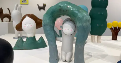台北免費展覽推薦！韓國河星美療癒系陶偶個展，免費拍狗狗 貓頭鷹陶偶。