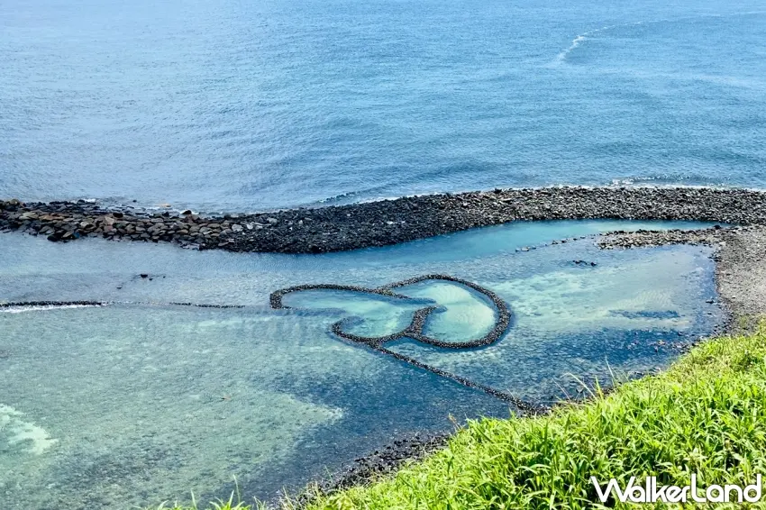 ▲南海四島一日遊可走訪七美雙心石滬等指標性景點，是澎湖最熱門的跳島路線。圖／易遊網提供；窩客島整理