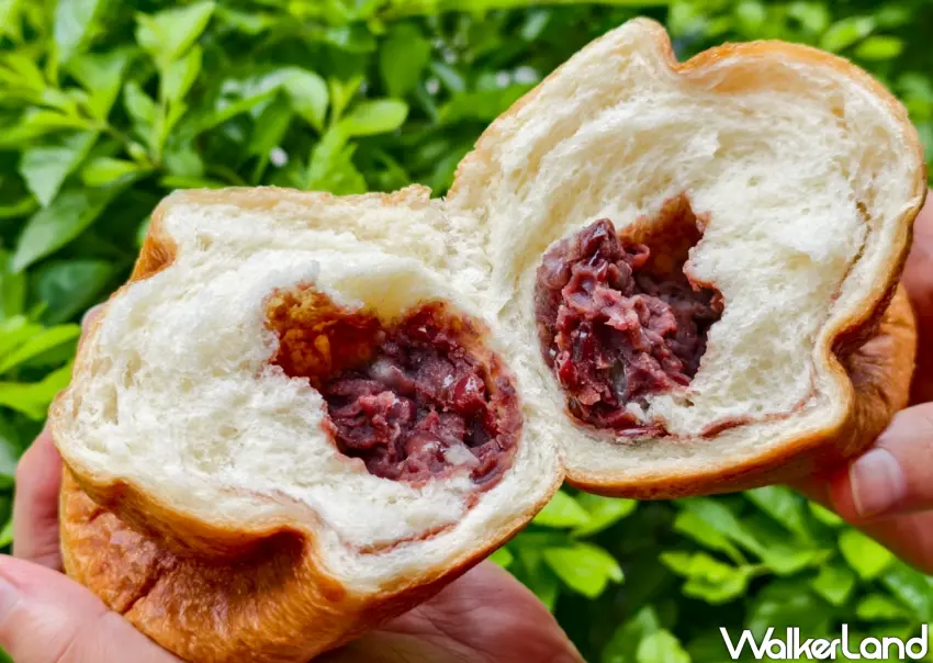 ▲元寶紅豆麵包內餡選用台灣在地紅豆熬煮而成，顆粒完整飽滿。（美食好芃友提供）