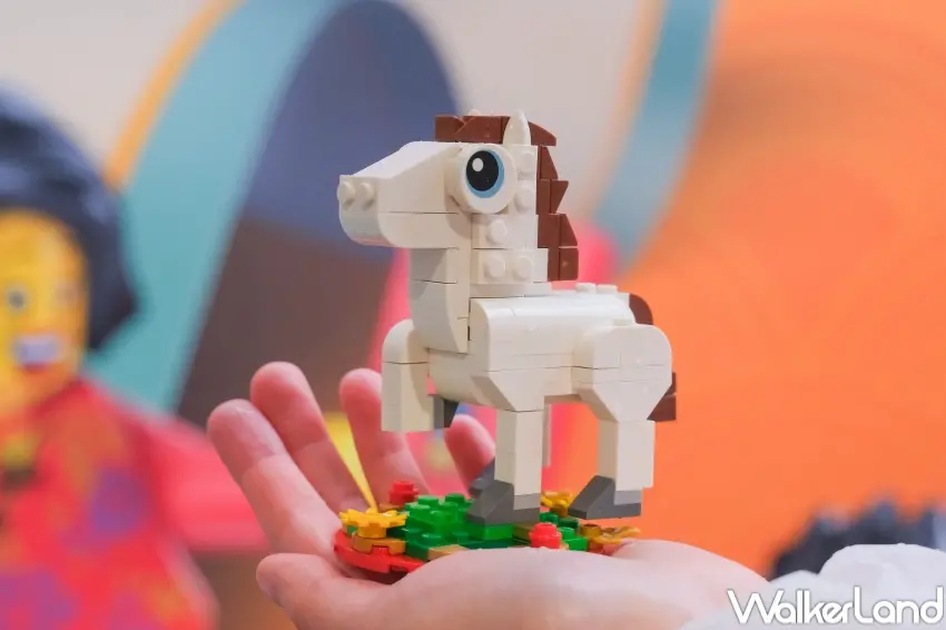 ▲樂高®以新春主題規劃互動活動,陪伴粉絲用拼砌迎接農曆新年。(攝影:張人尹)