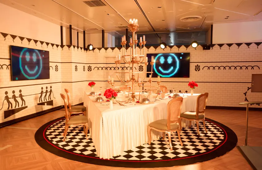 ▲只有前5個遊戲的前6名可以參加最終遊戲，參加者必須在音樂停止時快速按下鈴鐺。