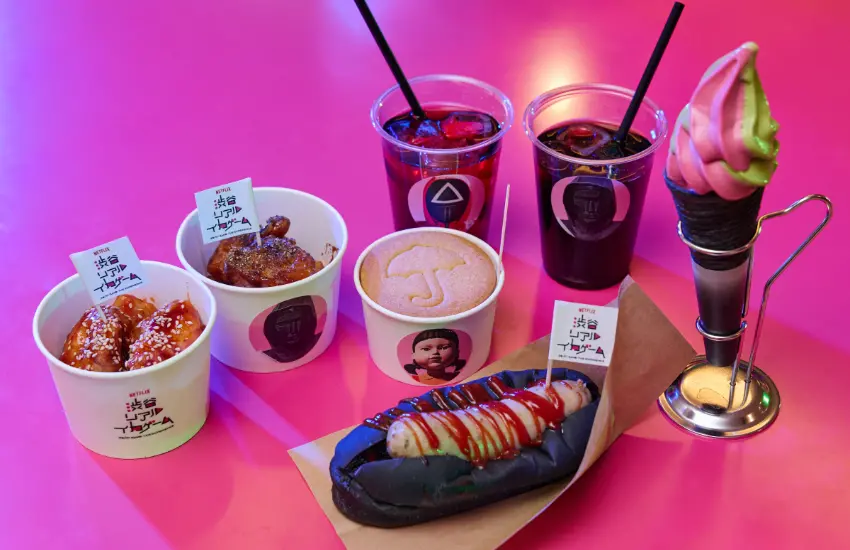 ▲咖啡廳裡也推出許多餐店和飲品，滿滿的魷魚遊戲IP。