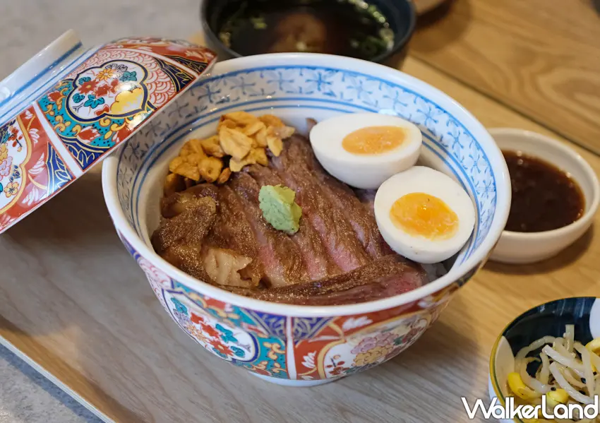 ▲A5 近江澤井姬牛排丼期間限定販售。(攝影：鄭雅之)