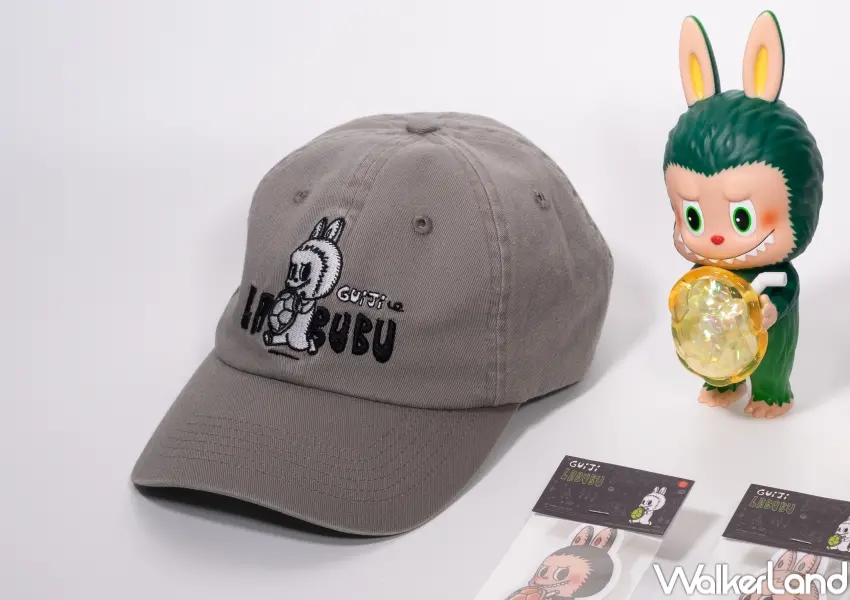 ▲龜記線下活動同步開跑，粉絲到店喝飲料還能加價購 Labubu 水洗刺繡潮流帽。