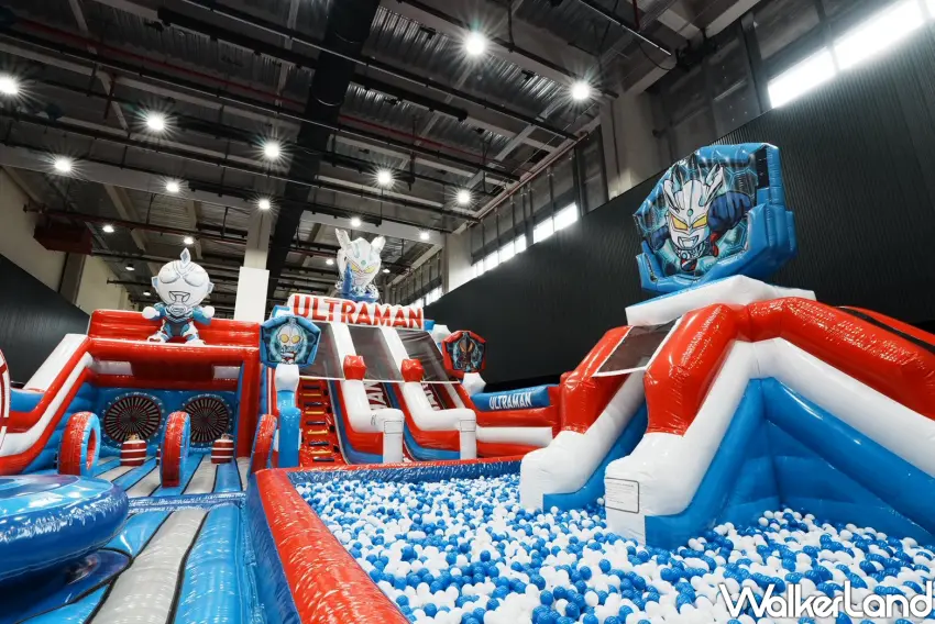 ▲佔地500坪「超人力霸王氣墊樂園」就在誠品生活新店快閃。