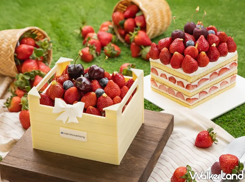 ▲西點行政主廚劉靖晟 Nicholas Liu，因應草莓季推出「農夫的草莓籃」，將最新鮮的草莓滋味如產地直送般端上桌，以日式蜂蜜海綿蛋糕搭配日本花雫鮮奶油。4 吋單顆售價 1,180 元。圖／高雄日航酒店提供；窩客島整理