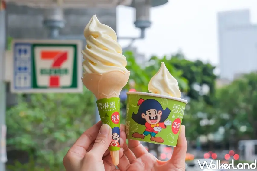 ▲7-11 雪淋霜推出乖乖奶油椰子霜淇淋，還原經典綠色乖乖口味，杯裝與甜筒都有專屬造型（攝影：張人尹）