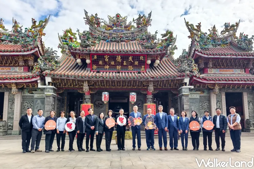 ▲三商巧福團隊親赴武德宮加持黑虎錢母，帶來新春好運。