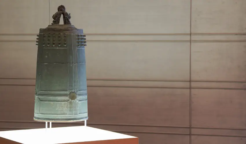 ▲這口梵鐘不僅是珍貴的文化財,更承載著日本佛教歷史。