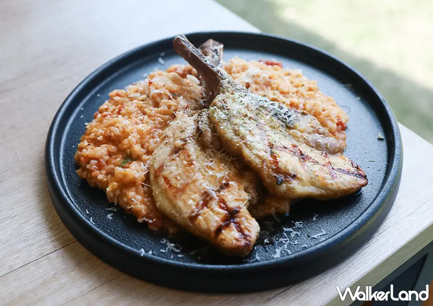 ▲桃園景觀餐廳爆紅!龍潭美食推薦 The畔 cafe&dining 湖景第一排超美,純白系建築超好拍。