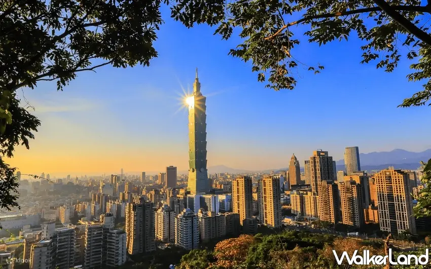 ▲台北101觀景台因話題性攀升，Klook特別推出2人同行83折的限時返場優惠。 圖／Klook提供；窩客島整理