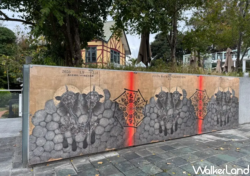 ▲圓山站免費展覽！圓山別邸毛物展覽展出台灣藝術家Fulin近十年的面具貓咪、烏鴉人、毛物系列作品。(攝影：鄭亦庭)