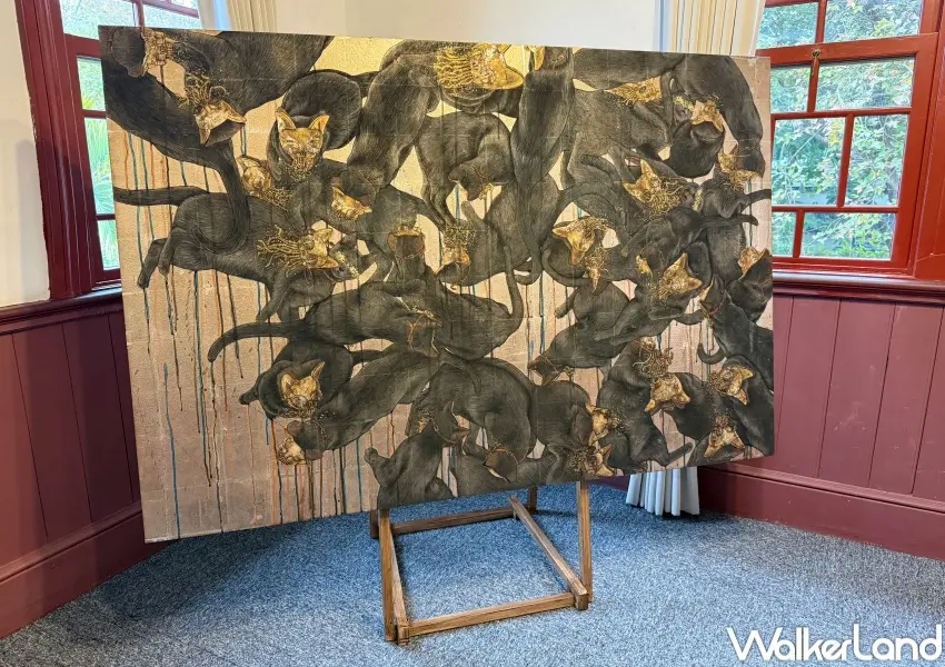 ▲圓山站免費展覽！圓山別邸毛物展覽展出台灣藝術家Fulin近十年的面具貓咪、烏鴉人、毛物系列作品。(攝影：鄭亦庭)