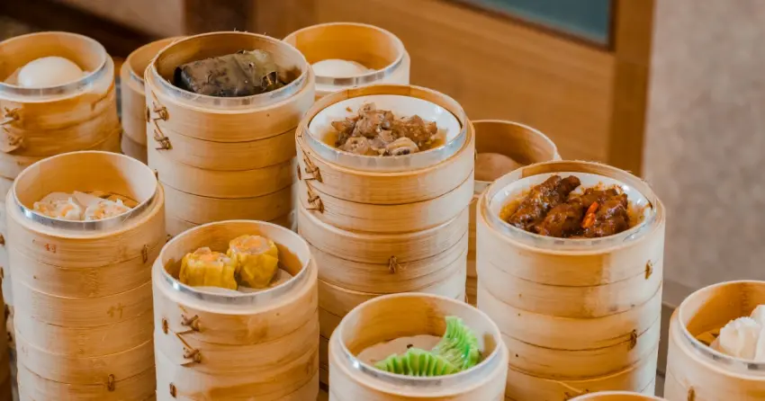 路易莎港點吃到飽！路易莎新品牌隱岳閣660元港點吃到飽，港點推車 烤鴨必吃。