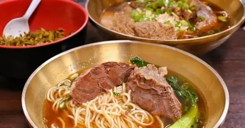 精誠牛肉麵｜台中人氣牛肉麵，牛腱肉超大塊，肉量超驚人！下午不休息，在地排隊名店推薦 - 糖糖's 享食生活